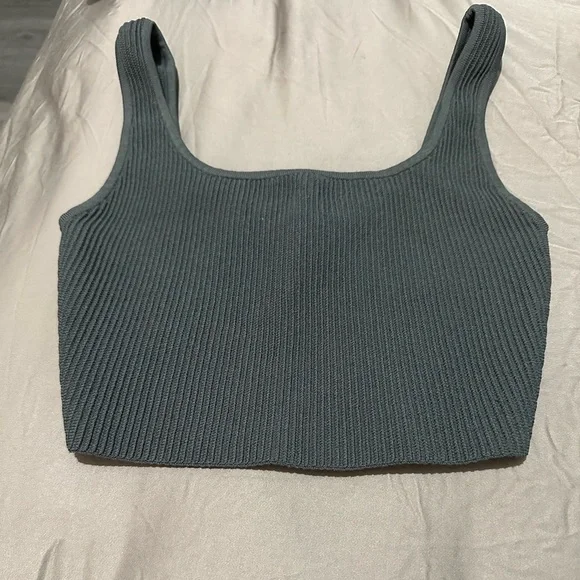 Aritzia Babaton  Sculpt knit square tank top - Picture 5 of 9
